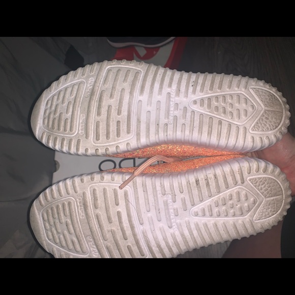 Glittery sneakers - Picture 3 of 4